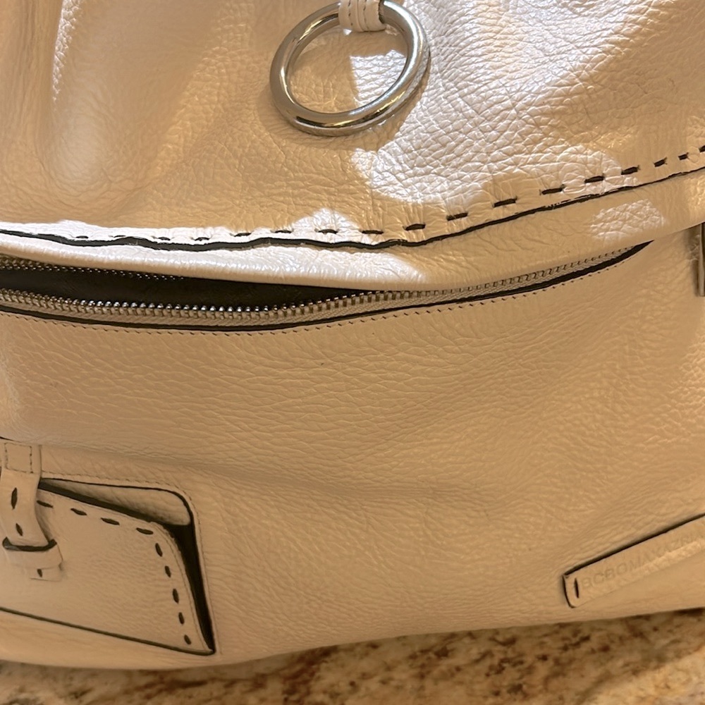 GREAT WHITE BCBGMAXZRIA🔥🔥pebbled leather handbag 👜 - Picture 8 of 16